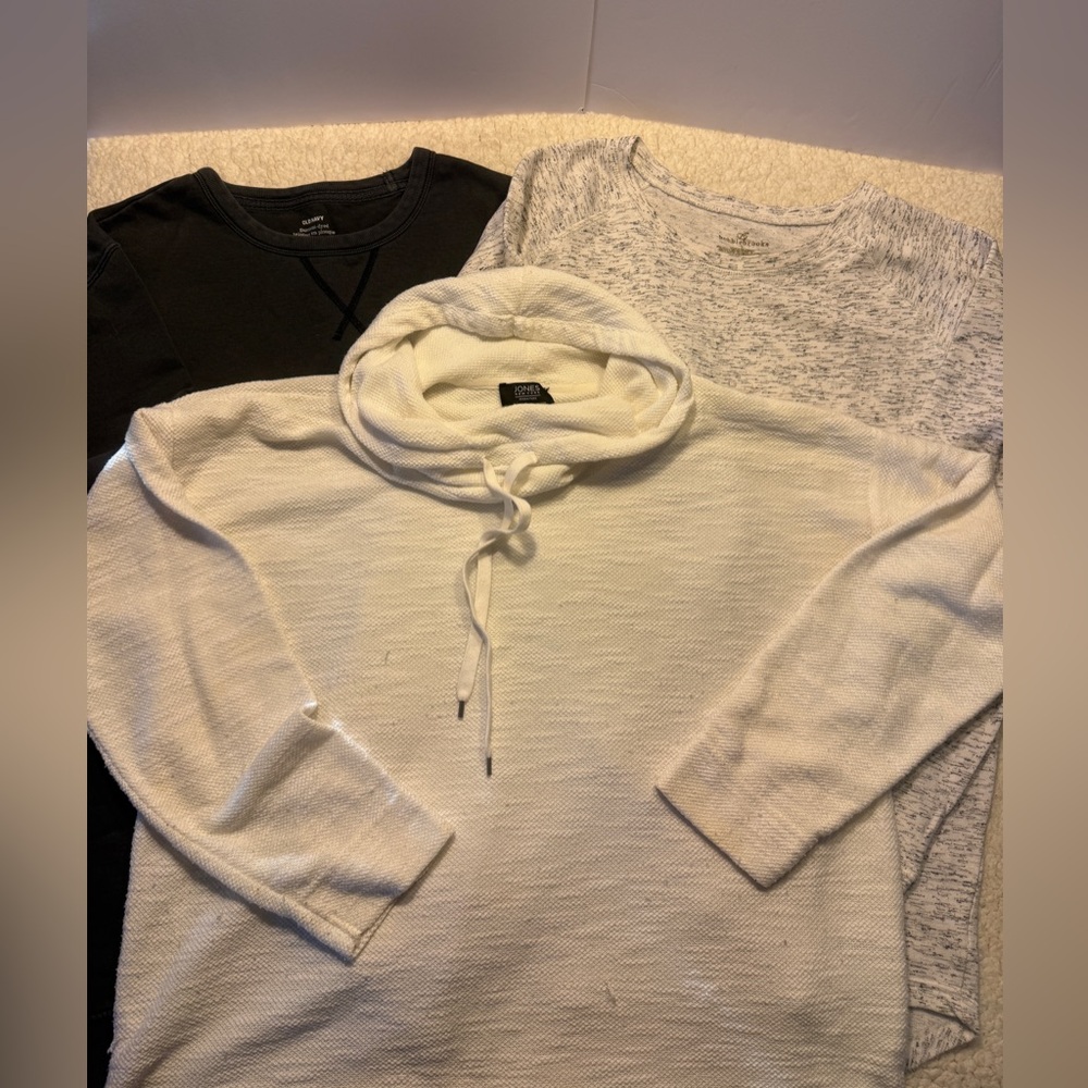 Bobbie Brooks, Old Navy, Jones NY sweatshirt set. Size Large. White & Gray